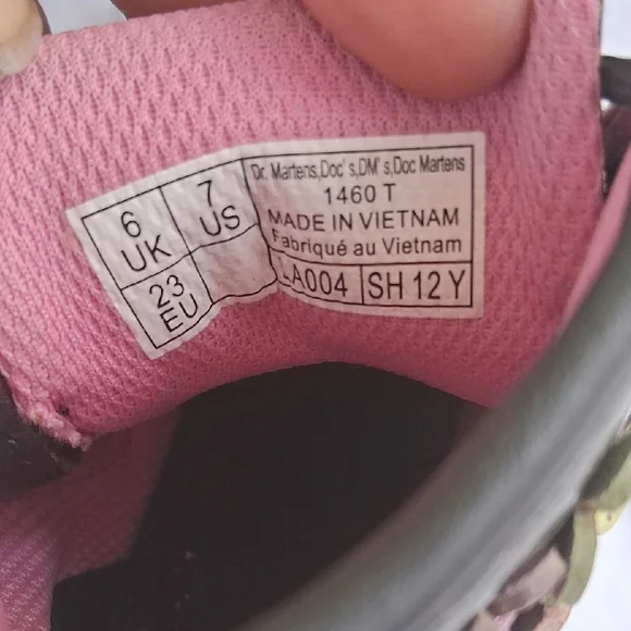Dr. Martens Pink Lined Shoe Interior - Picture 3 of 6